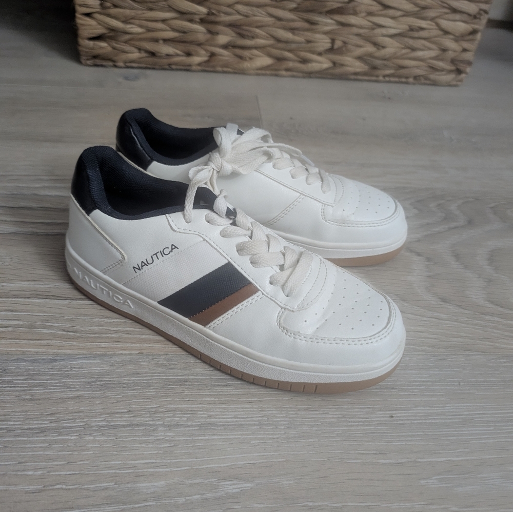 Nautica Kids Cream and Tan Sneakers